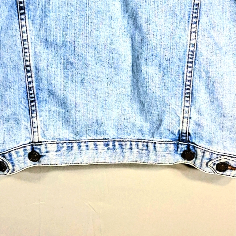 Women's Size 16 Old Navy Light Blue Button Down Denim/Jean Jacket - Picture 7 of 9